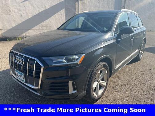 2023 Audi Q7 45 Premium Plus