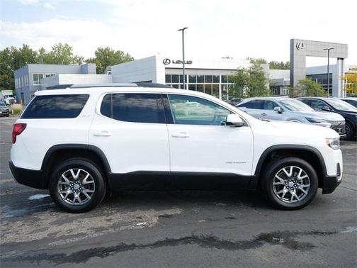 2023 GMC Acadia AWD SLT