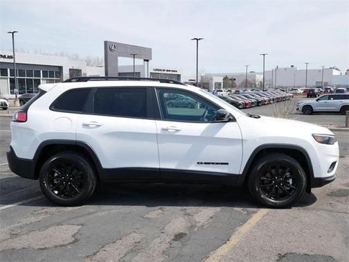 2023 Jeep Cherokee Altitude