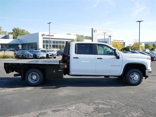 2025 Chevrolet Silverado 3500 WT