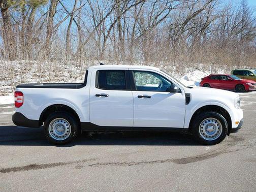 2022 Ford Maverick XL