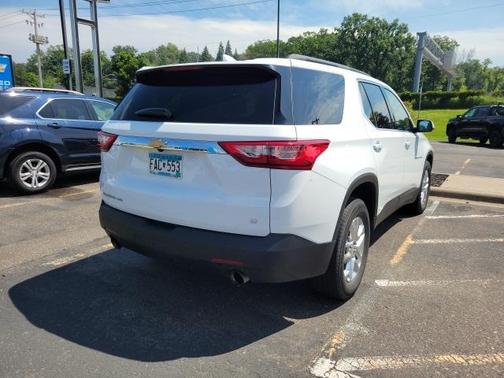 2020 Chevrolet Traverse LT Cloth