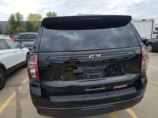2023 Chevrolet Tahoe 4WD RST