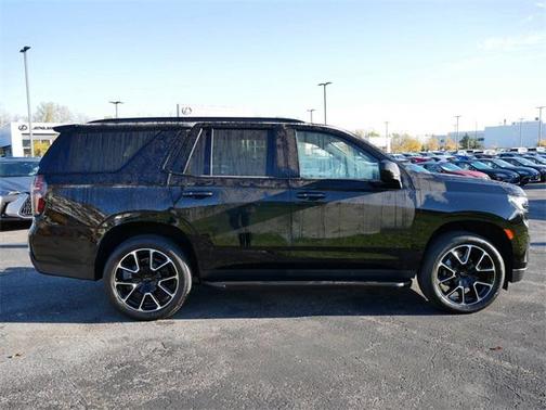 2023 Chevrolet Tahoe 4WD RST