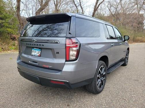 2021 Chevrolet Suburban RST