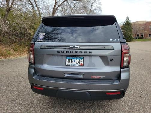 2021 Chevrolet Suburban RST