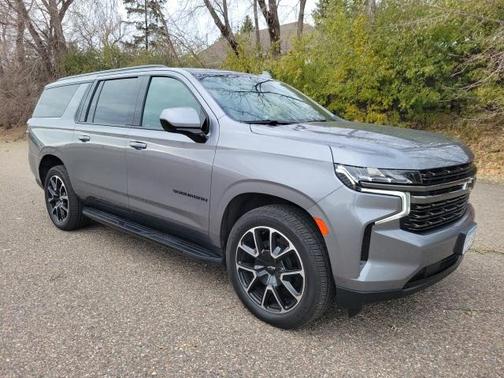 2021 Chevrolet Suburban RST