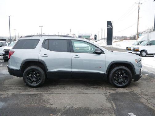 2023 GMC Acadia AWD AT4