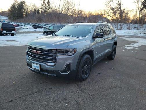 2023 GMC Acadia AWD AT4