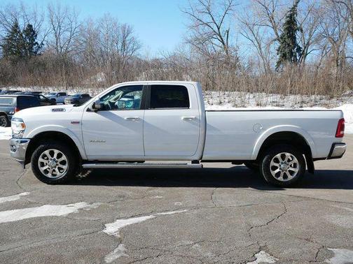 2019 RAM 2500 Laramie Crew Cab 4x4 8' Box