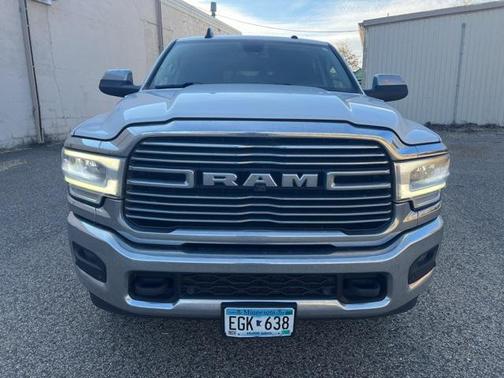 2019 RAM 2500 Laramie Crew Cab 4x4 8' Box