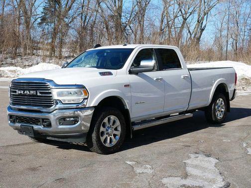 2019 RAM 2500 Laramie Crew Cab 4x4 8' Box
