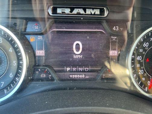 2019 RAM 2500 Laramie Crew Cab 4x4 8' Box