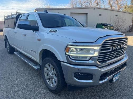 2019 RAM 2500 Laramie Crew Cab 4x4 8' Box