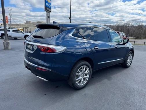 2023 Buick Enclave Essence AWD