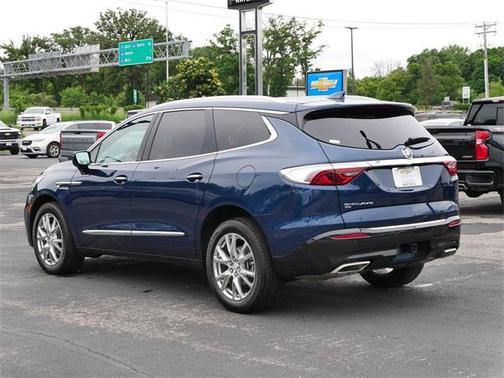 2023 Buick Enclave Essence AWD
