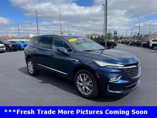 2023 Buick Enclave Essence AWD
