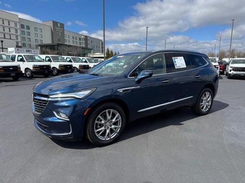 2023 Buick Enclave Essence AWD