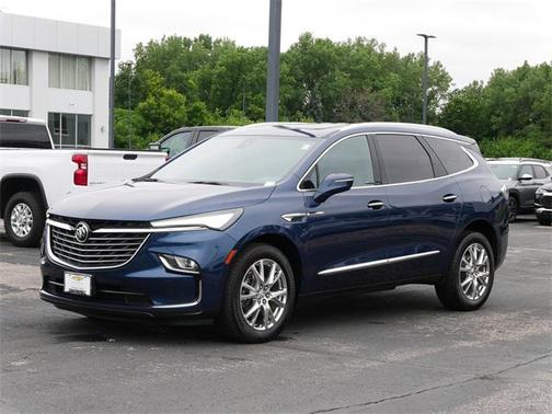 2023 Buick Enclave Essence AWD
