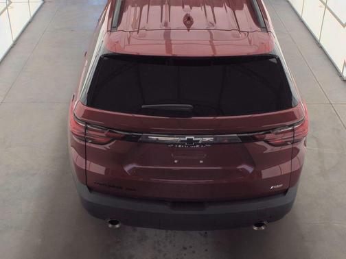 Radiant Red Tintcoat 2023 Chevrolet Traverse RS