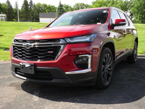 Radiant Red Tintcoat 2023 Chevrolet Traverse RS