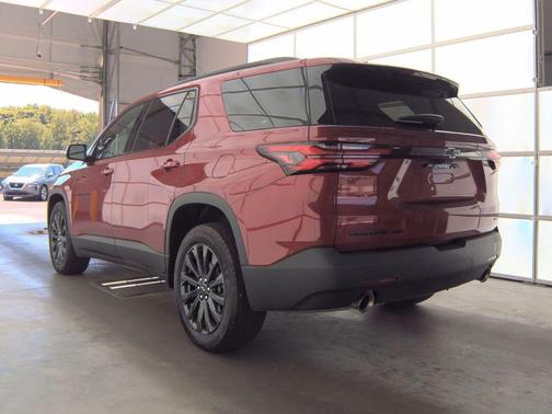 Radiant Red Tintcoat 2023 Chevrolet Traverse RS