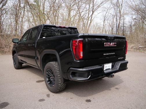 Onyx Black 2023 GMC Sierra 1500 AT4X