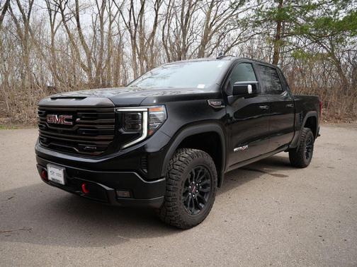 Onyx Black 2023 GMC Sierra 1500 AT4X