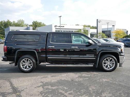 2017 GMC Sierra 1500 SLT