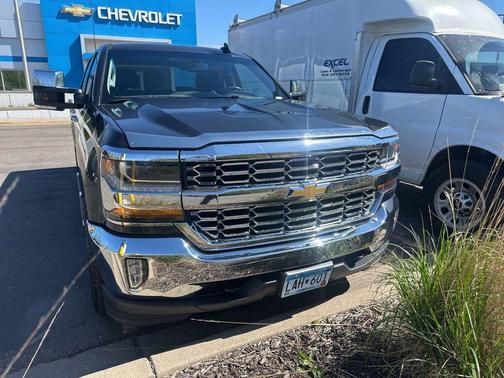Graphite Metallic 2017 Chevrolet Silverado 1500 1LT