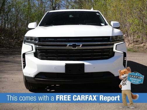 Summit White 2022 Chevrolet Suburban RST