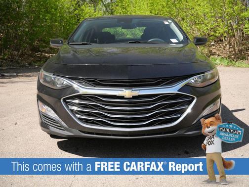 Mosaic Black Metallic 2024 Chevrolet Malibu FWD 1LT