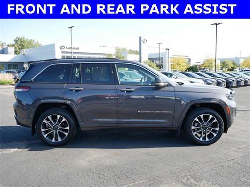 2022 Jeep Grand Cherokee Overland