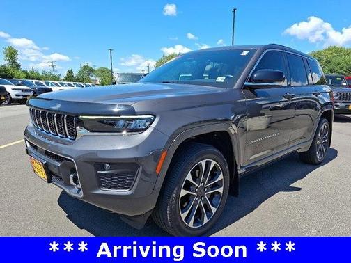 2022 Jeep Grand Cherokee Overland