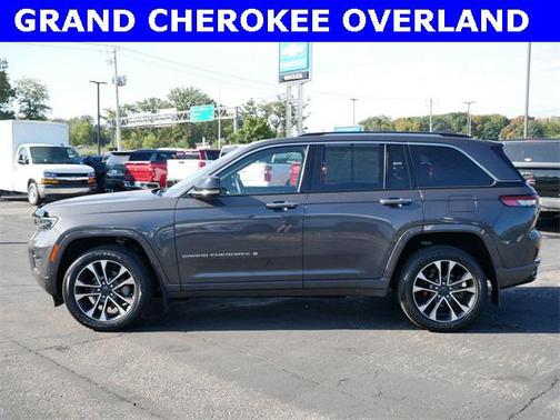2022 Jeep Grand Cherokee Overland