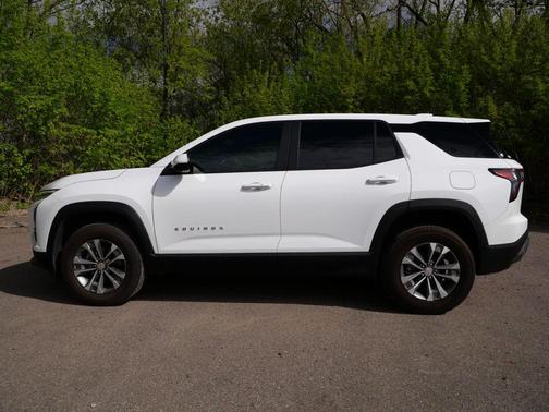 Summit White 2025 Chevrolet Equinox 1LT