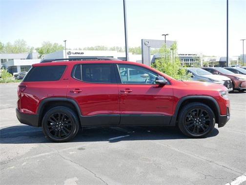 2023 GMC Acadia AWD SLT