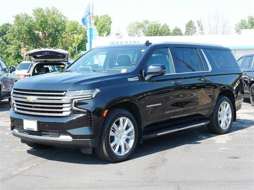 2022 Chevrolet Suburban 4WD High Country