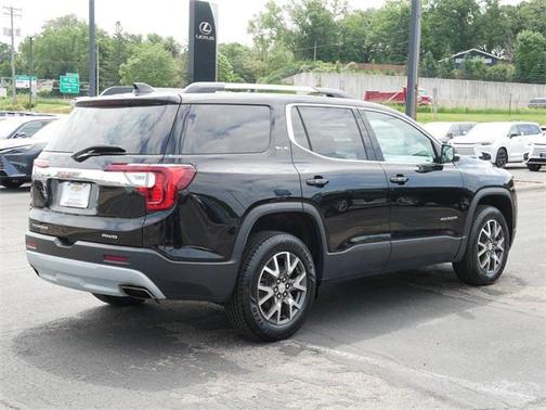 2022 GMC Acadia AWD SLE
