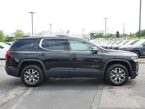 2022 GMC Acadia AWD SLE