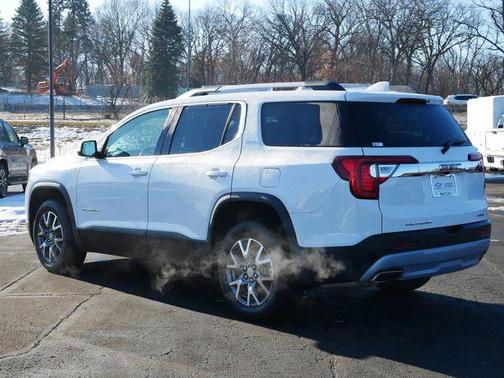 2023 GMC Acadia AWD SLT