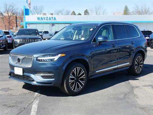 2025 Volvo XC90 Plug-In Hybrid T8 Plus 7-Seater