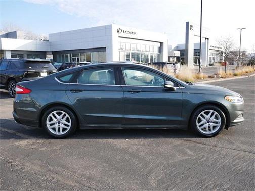 2015 Ford Fusion SE