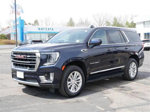 2023 GMC Yukon SLT