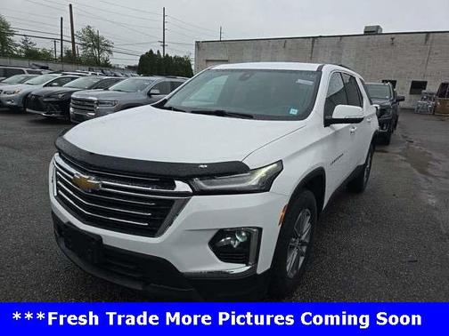 2022 Chevrolet Traverse LT Cloth
