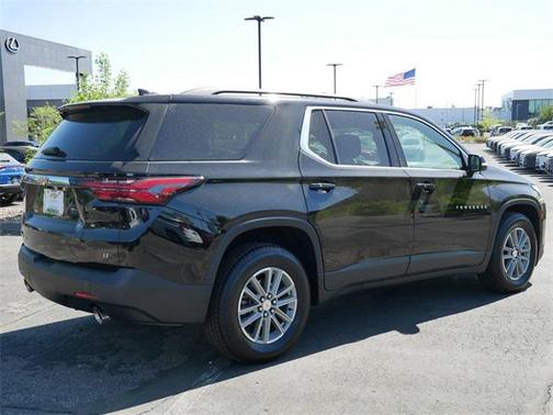 2022 Chevrolet Traverse LT Leather