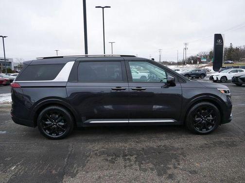 2022 Kia Carnival SX Prestige