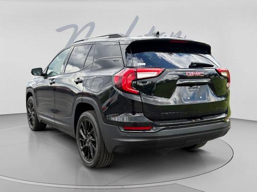 Ebony Twilight Metallic 2023 GMC Terrain SLT