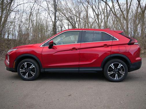 Red Diamond 2025 Mitsubishi Eclipse Cross SE