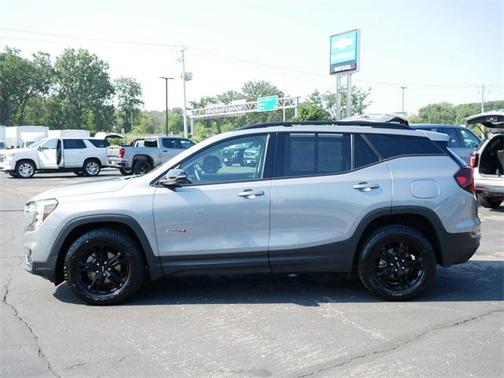 2023 GMC Terrain AWD AT4
